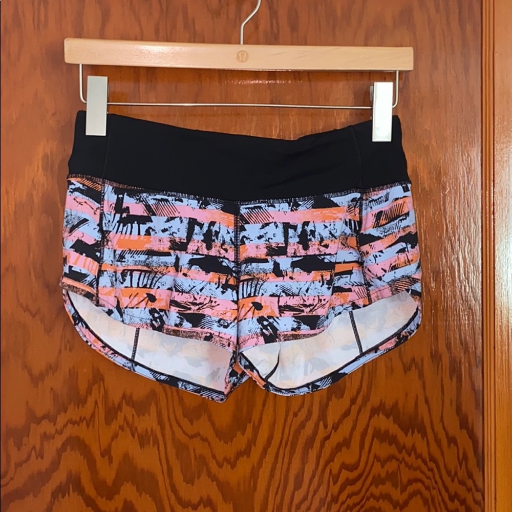 Lululemon Speed up short 2.5